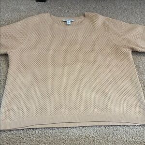 Woman’s Nine West short sleeve Tan Sweater XL